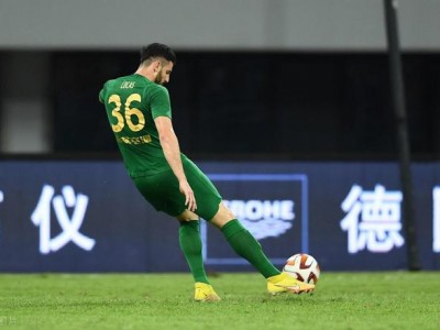 江南体育-浙江男篮客场险胜四川队，挺进前八