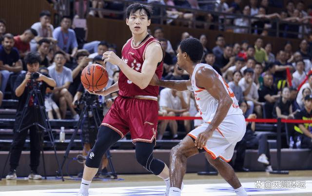 浙江男篮客场险胜四川队，挺进前八